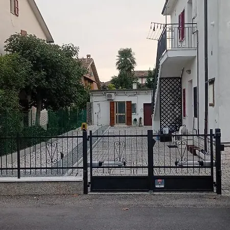 アパート A Casa Di Domenico *